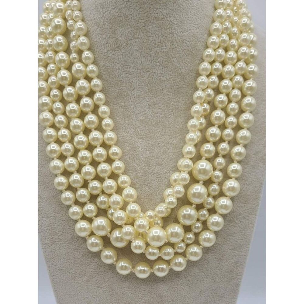 Stunning!  J Crew 5 Strand Faux Pearl Necklace - Picture 2 of 9